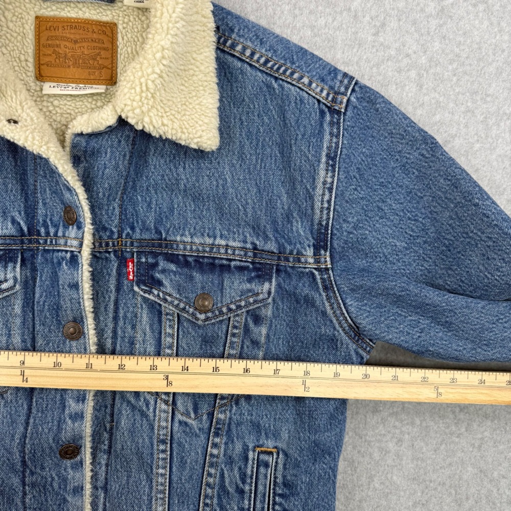 Levis Jacket Mens Small Blue Denim Sherpa Lined Trucker Type III Snap Button - Picture 16 of 16